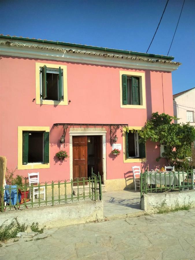 River House Maria Lefkímmi Exterior foto
